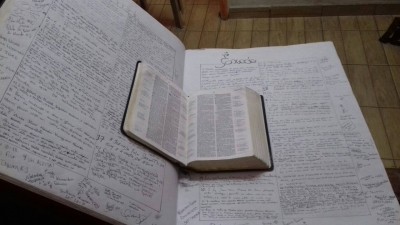 Membros da SNT em São Paulo confeccionam a maior Bíblia do mundo